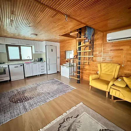 Apartment Airport Arnavutkoy